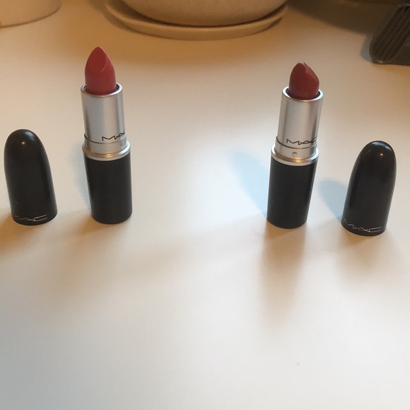 MAC Lipstick - Picture 2 of 2